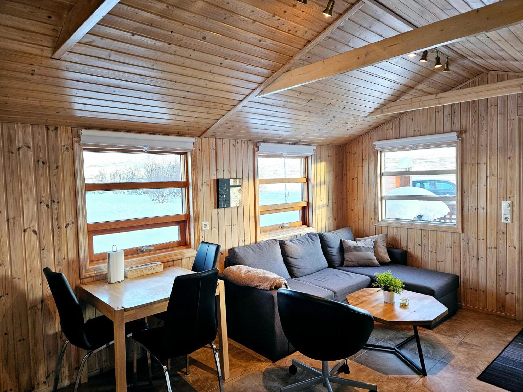 Aurora Vacation Homes Fagravik Akureyri Zimmer foto
