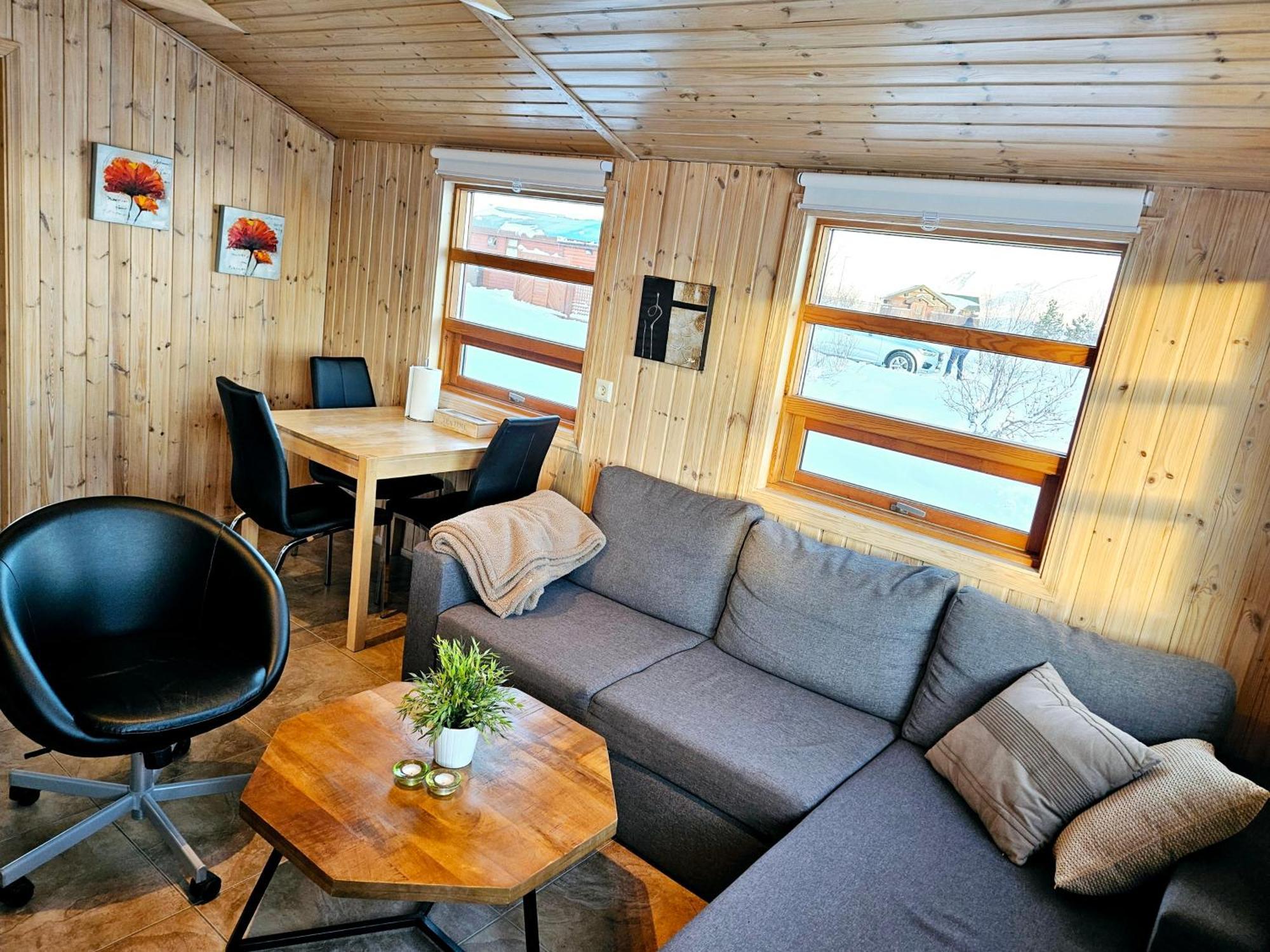 Aurora Vacation Homes Fagravik Akureyri Zimmer foto